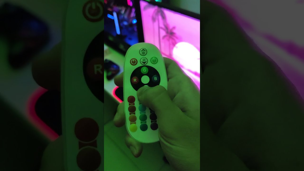 Melhor lumin&aacute;ria RGB para personalizar seu quarto!