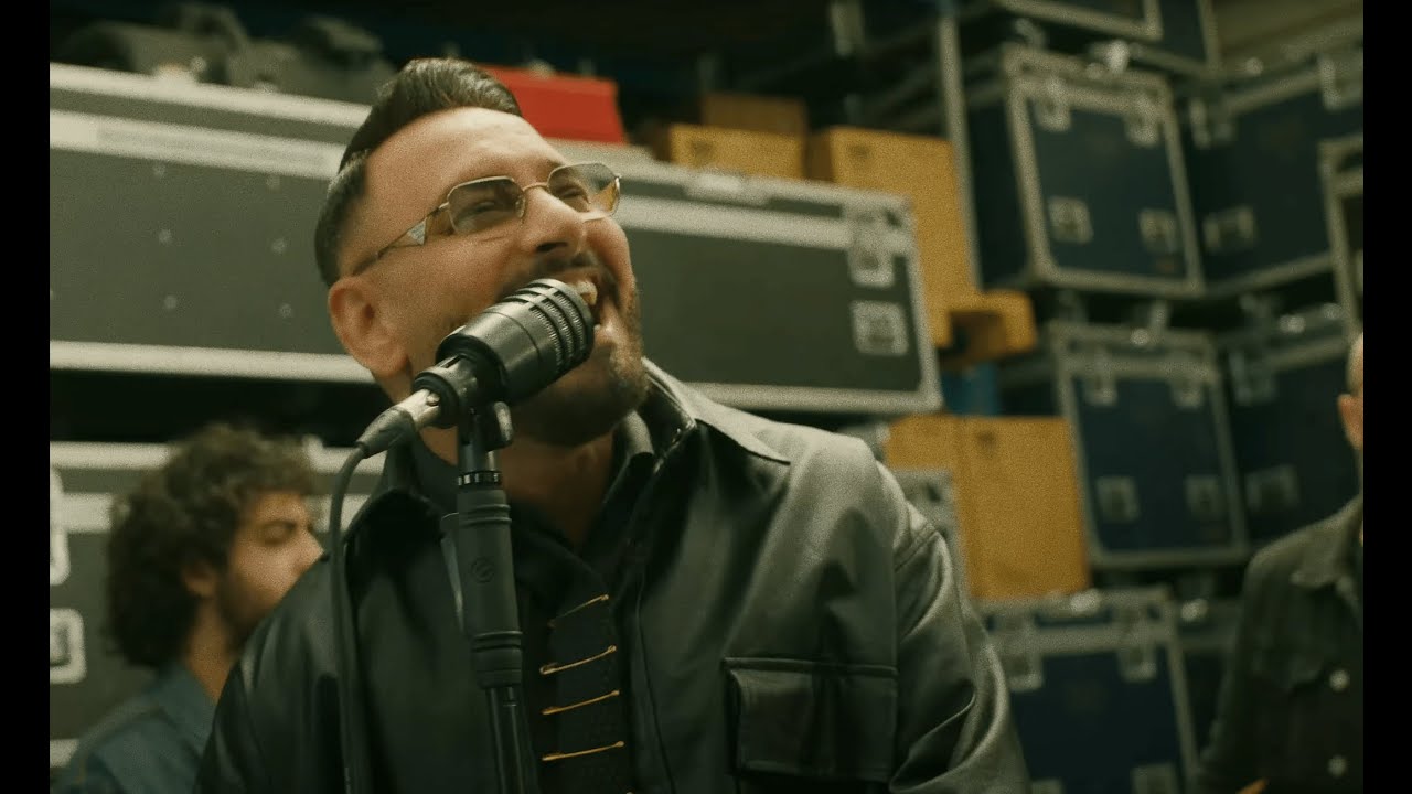 Gianluca Capozzi  -  Una favola a metà (Video Ufficiale)