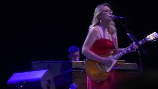 Tedeschi Trucks 2021-06-12 Daily&#39;s Place &quot;Gonna Move&quot;