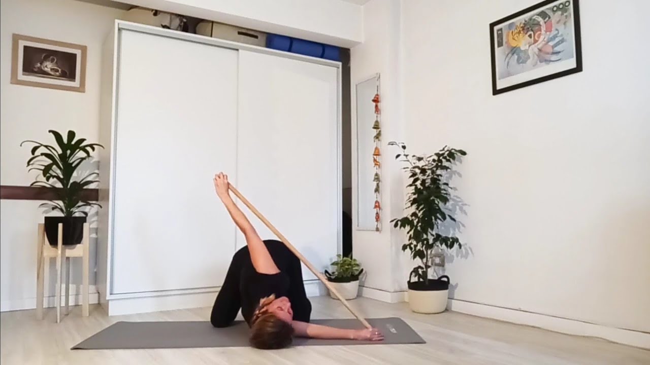 Estiramiento y Movilidad - Mejora tu postura con un Bastón