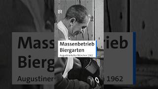 Wieviel Bier, Hendl, Bedienungen gibt&#39;s im Biergarten? | München | BR | #retro #biergarten