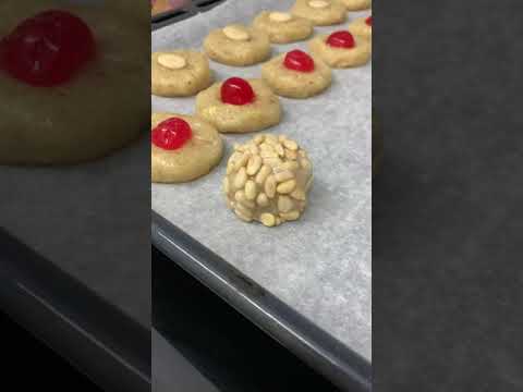 Vídeo: Deliciosos Panellets Amb Crema De Sèmola De Maduixa