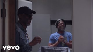 Keb’ Mo’ featuring Darius Rucker - Good Strong Woman (Official Music Video) chords