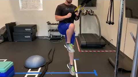 TRX TIP | Float Lunge + Knee Drive