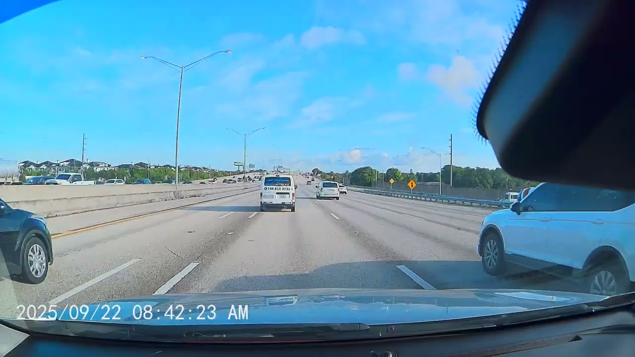 This Florida Driver’s Shortcut Turned Into a Full-Blown Disaster September 22, 2025(3)