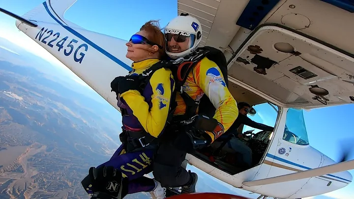 Jacquelyn Hall - Tandem Skydive in Las Vegas at Sk...