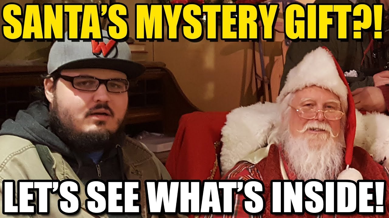 Santa's MYSTERY Gift!? | A Yankee Candle Holiday Spectacular