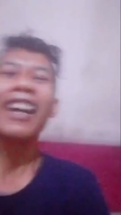Story wa halu di cium cewe cantik
