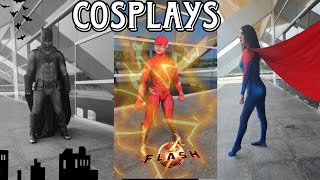 COSPLAYS THE FLASH