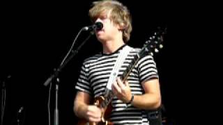 Nada Surf - Blankest Year (live @ Highfield 2006)