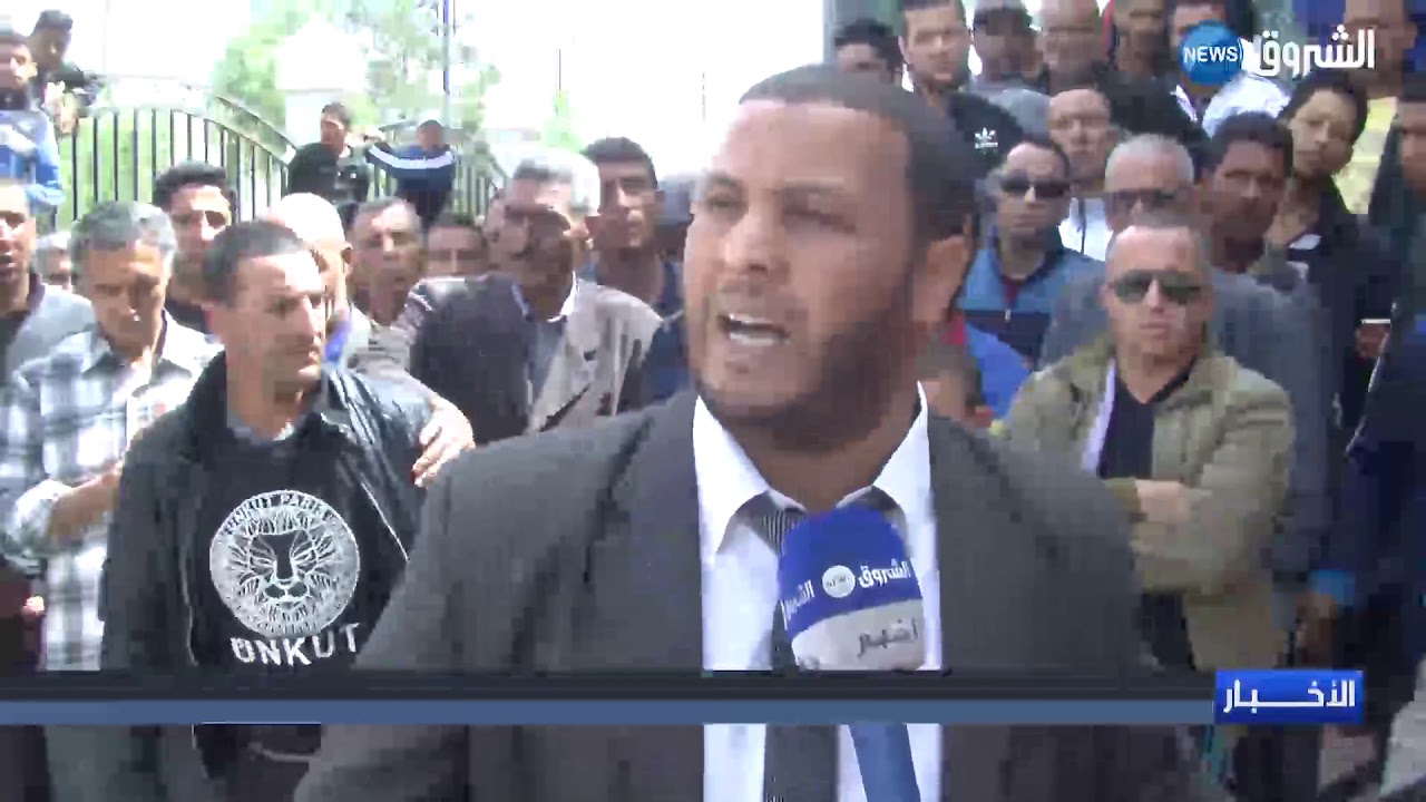 تبسة : منتخبون يقودون احتجاجا ويغلقون مقر دائرة لعويناتت