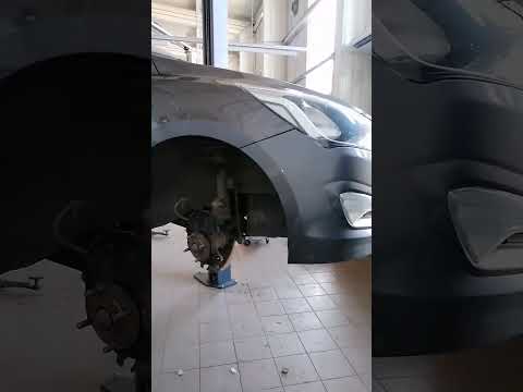 Hyundai Solaris замена шпильки передней ступицы по колхозному 😂