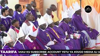 Maaskofu Wafurika Katika Kanisa Kuu La Njombe Kushuhudia Mazishi Ya Hayati Askofu Alfred Maluma