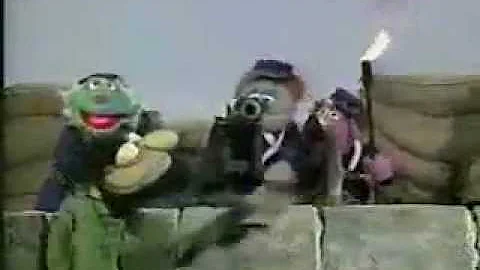 Muppets - Crazy Harry and a cannon