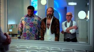 Hot Tub Time Machine 2 | Clip: Mirror | Paramount Pictures International