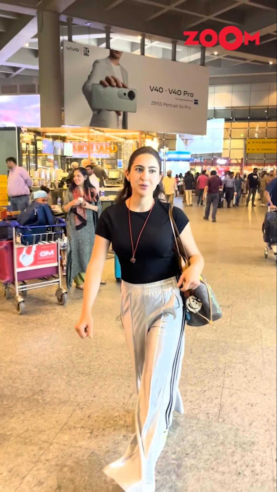Sara Ali Khan's UNFILTERED candid moments that are too cute to miss! #saralikhan #shorts