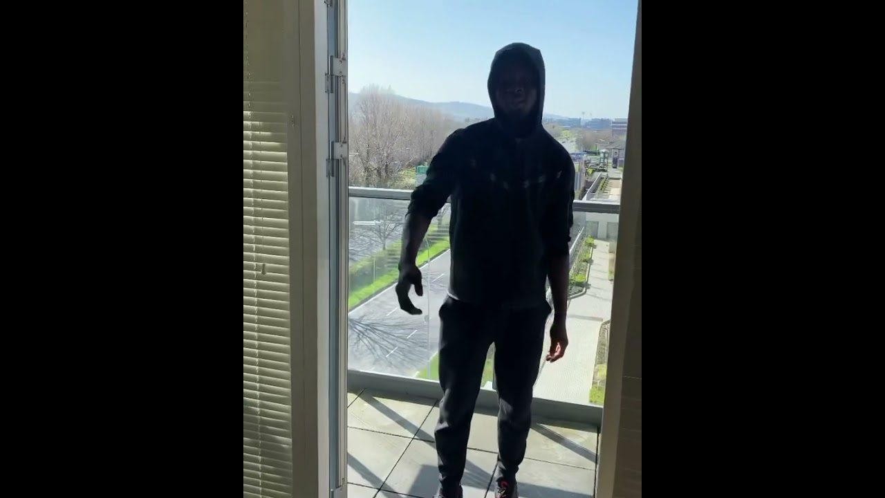 Femz20 - Hold Up (Music Video) | PR3VIEW