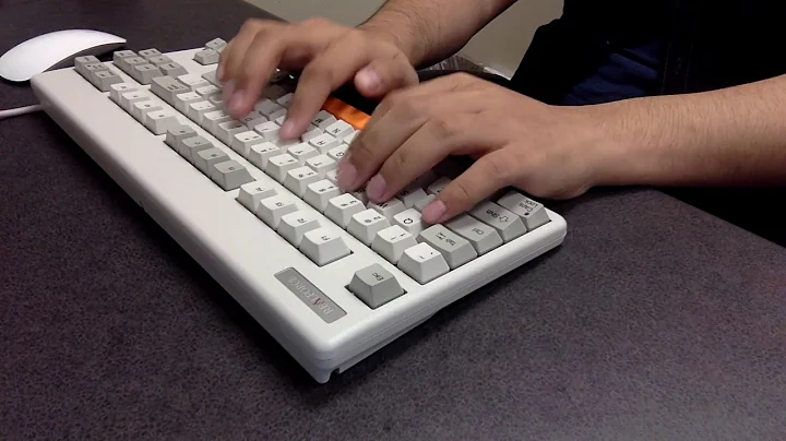 Topre Realforce 87U - Topre 55g - Typing Test