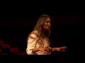 O dia da virada contra a violência doméstica | Fabíola Sucasas Negrão Covas | TEDxMacedo