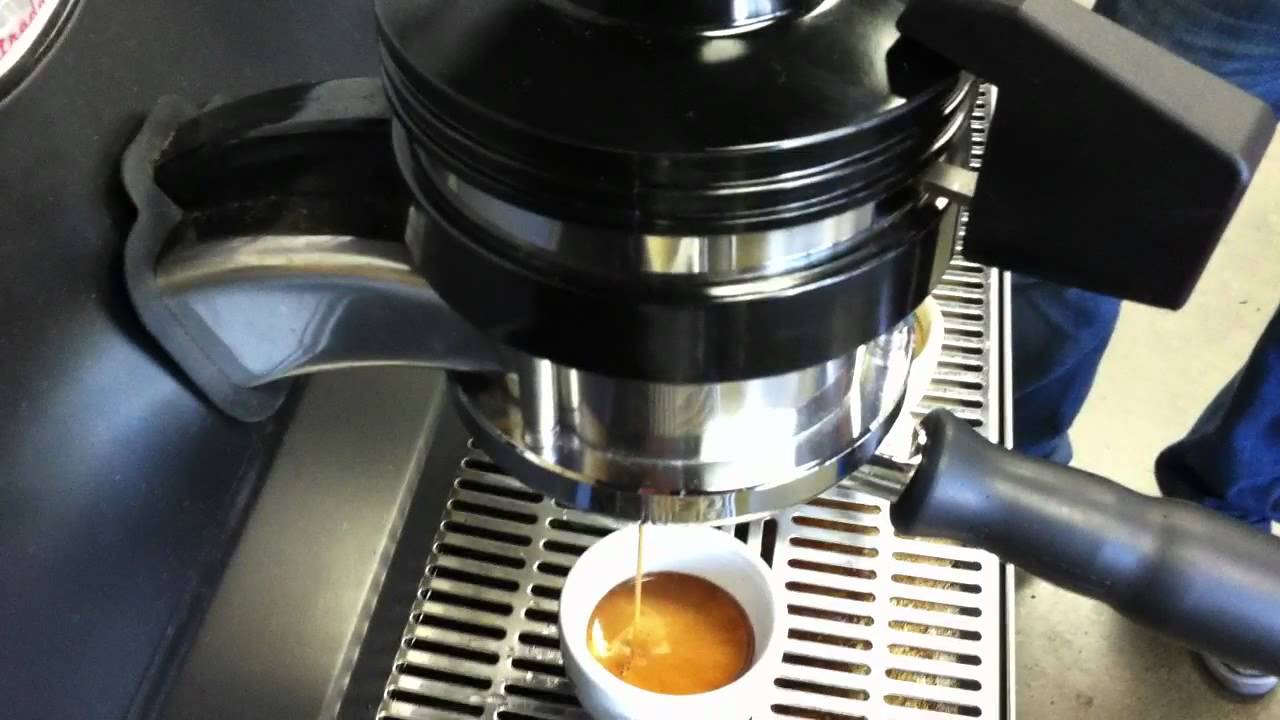 La Marzocco Strada EP - YouTube