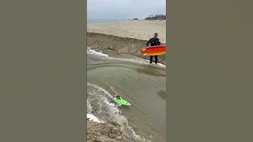 Weird Surfer Shreds River Wave #shorts #surf