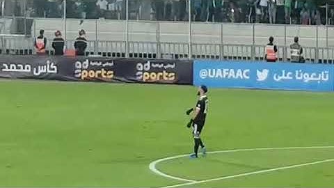 حارس مرمى هلال القدس يتفاعل مع أغنية رجاوي فلسطيني