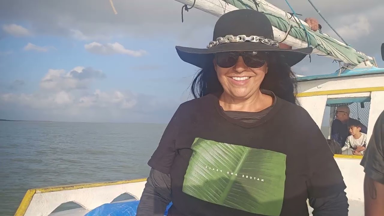 SEGUINDO EM DIREÇÃO A ILHA DOS LENÇOES  RESERVA EXTRATIVISTA DE CURURUPU-MARANHÃO.