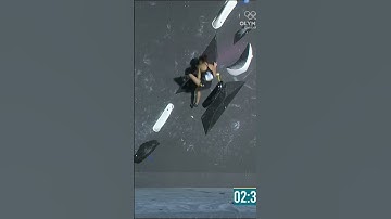 Who needs all these holds? Oriane Bertone beta break at IFSC Seoul