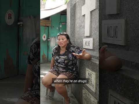 Living among the dead in a Manila cemetery #ytshorts