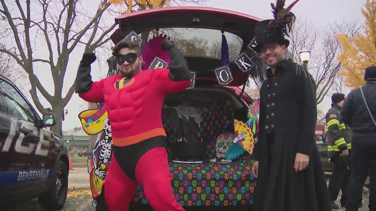 Bensenville TrunkorTreat and Wilkes Family Haunted House go on