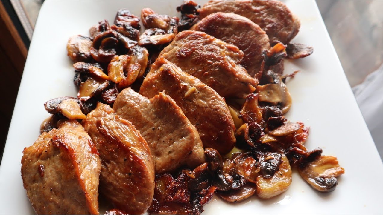 Bifinhos de Lombo com Cogumelos Salteados ao Alho