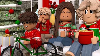 Family CHRISTMAS Day SPECIAL! **CHAOTIC!** | Roblox Bloxburg Town Roleplay
