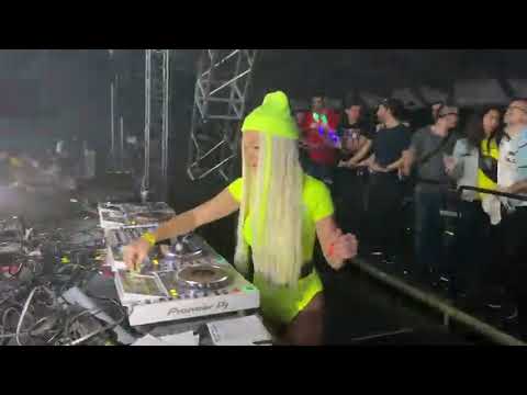Marika Rossa - Magnetic Festival Prague 💚