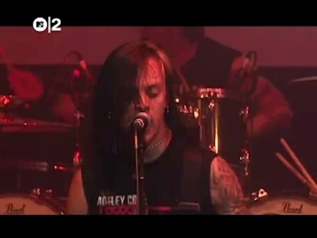 Bullet For My Valentine - Her Voice Resides u0026 4 Words (Live At Metal Hammer Golden Gods 2006) class=