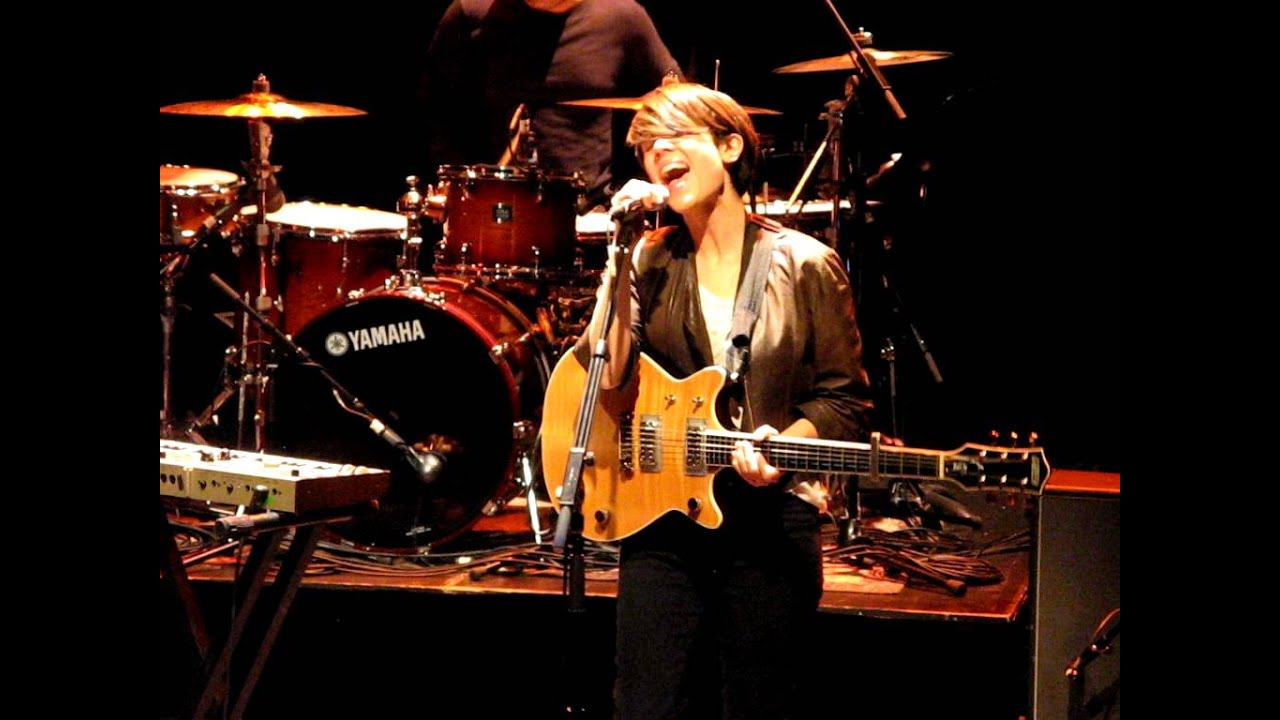 7/21 Tegan & Sara - Sara's Songs For Tegan + Arrow @ Grand Theatre, Calgary, AB 7/08/11