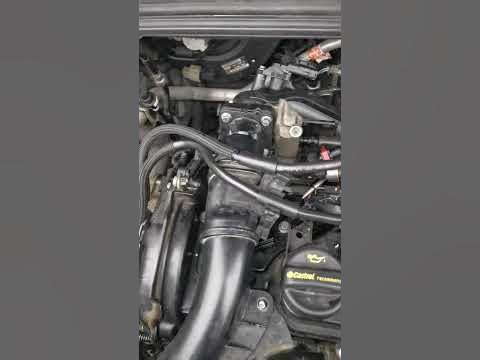 Engine Rattling sound - YouTube