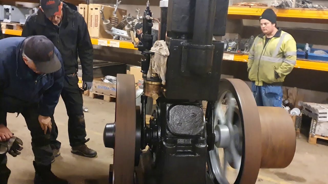 Jerngänget startar Storebro Samson 25hk tändkulemotor