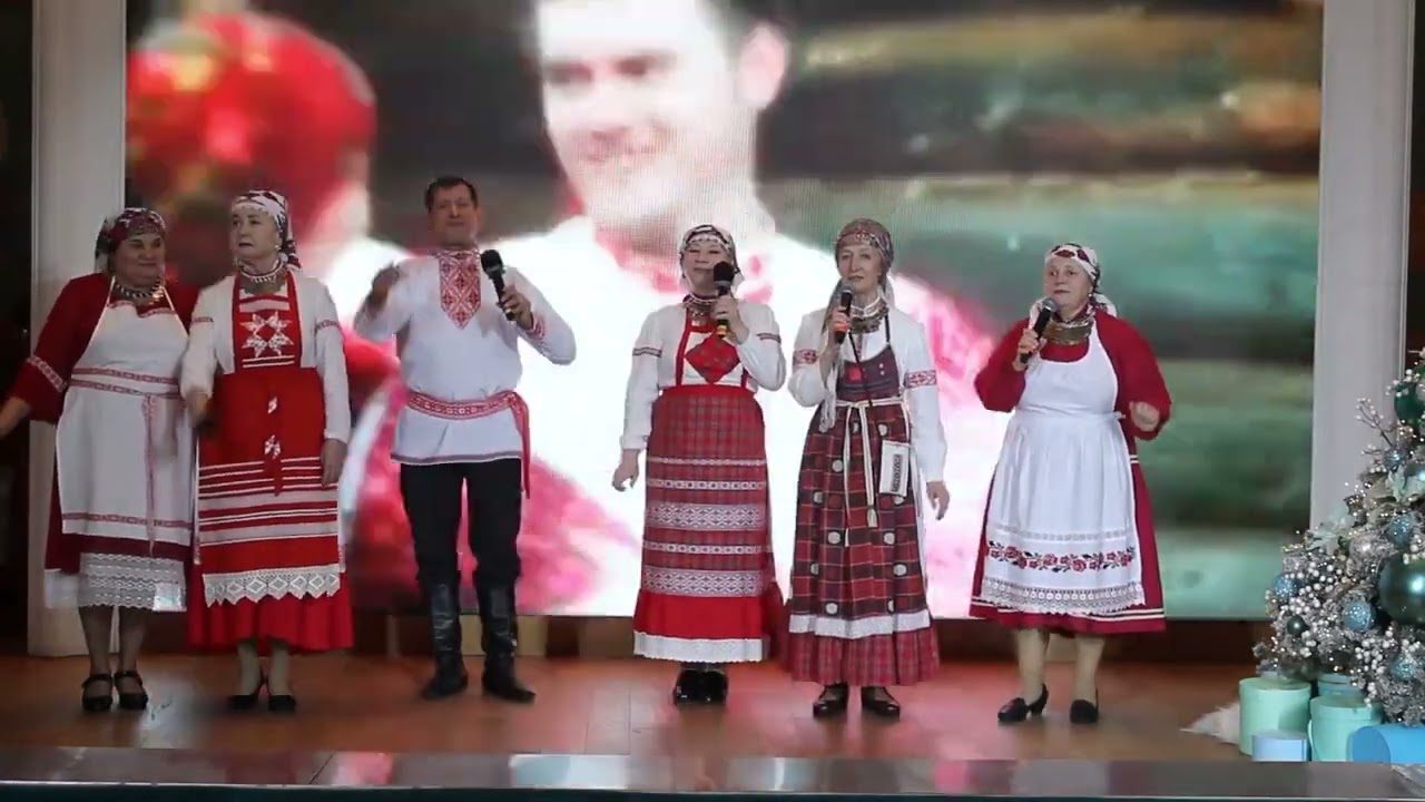 Ансамбль "Сюлэм гур" (мелодия души) на Фестивале творчества и культурных ценностей народов России.