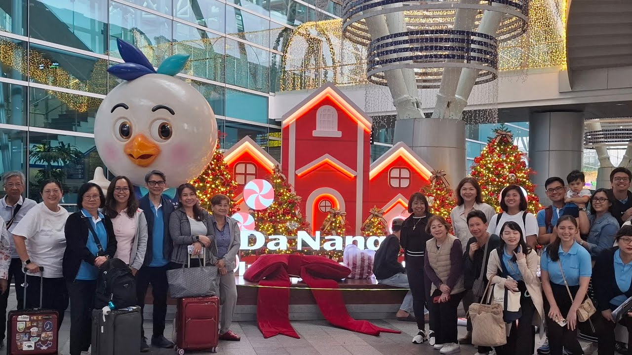 Is December 8th a holiday in the Philippines ?