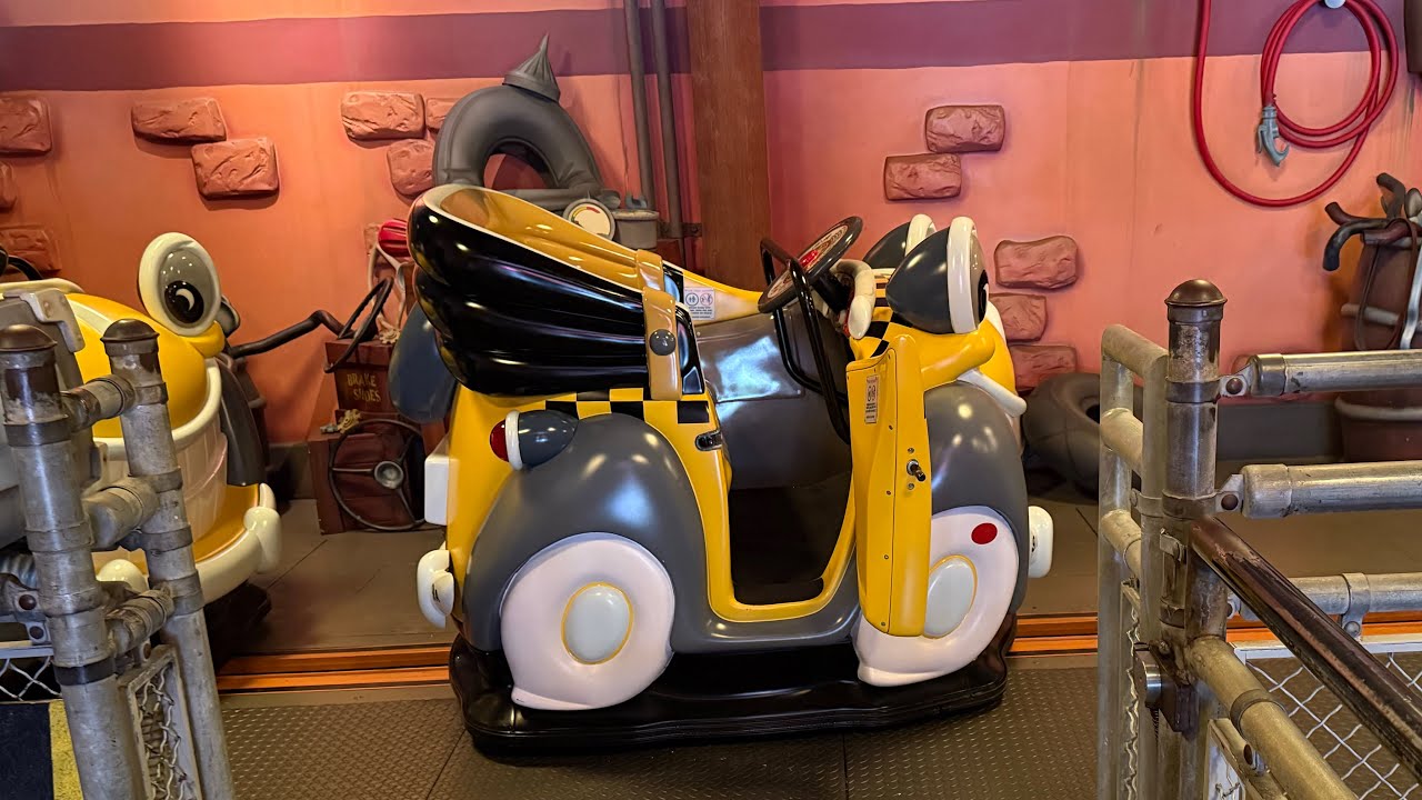 Roger Rabbit’s Car Toon Spin at Disneyland April 3 2025 - YouTube