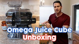 Unboxing the Omega Juice Cube 300S