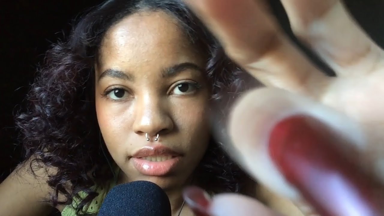 ASMR | (primeiro vídeo) Fazendo sua maquiagem seguindo sua intuição