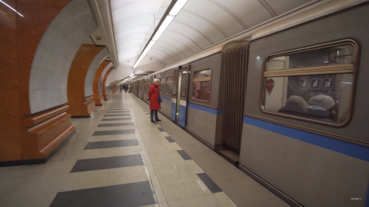 Russia, Moscow, Metro ride from Парк Победы to Охотный ряд +walk to Красная Площадь