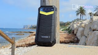 Techtablets Βίντεο Doogee S100 Pro Review - 10 Day Battery Life & Camping Flashlight