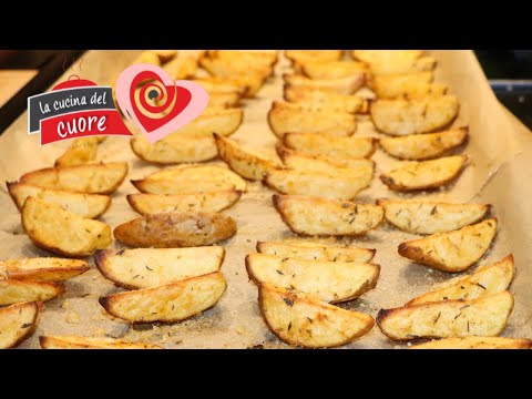 Video: Come Cucinare Facilmente Le Patate Rustiche Con Gli Spicchi