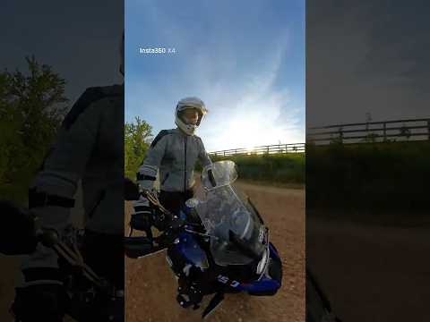 1250 GSA Cruising on gravel roads #motorcycle #travel #1250gsa #windtherapy #adventuremotorcycle