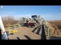 Squeeze Play Narrow Bridge VS Wide Load