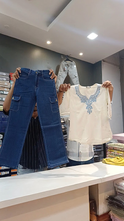 Girls Combo With Short Kurti 😍❤️ @rajaramgarments #girls #jeans #top #ladies #kurti #shortkurti