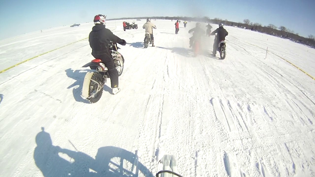Chris Johnson Race Practices - YouTube