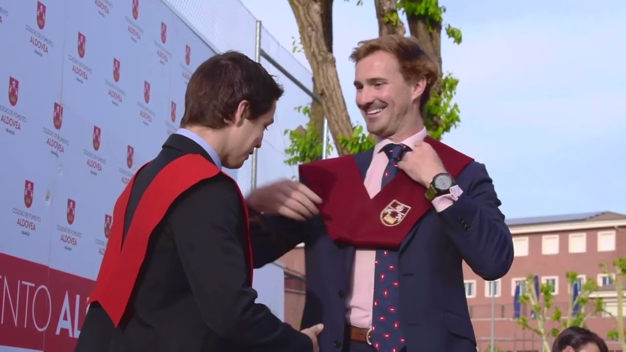 Graduación de  2º de Bachillerato , colegio de Fomento Aldovea
